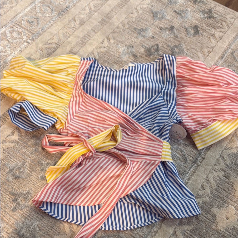 Pastels Multicolored Asymmetrical wrap Short Sleeve Blouse❤️❤️❤️